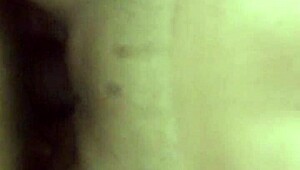 Hey, check out this casual vibe with minha gostosa in a simple setup.