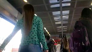 amateur upskirt views of big asses moving outdoors in skirts