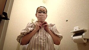 Oh, married woman getting off in the toilet—check the full video on xvideos red channels aika-frau.