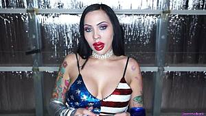 Meu Deus, essa gozada facial massiva nos peitões dela no 4 de Julho foi intensa pra caralho!