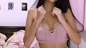 Zorrita goes live for a casual web chat session with her Latina flair.