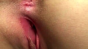 loirinha, you giving that pink pussy in the motel, huh?