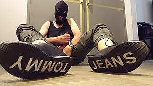 Contrasting solo wank session happens right inside tight sneakers for intense satisfaction.
