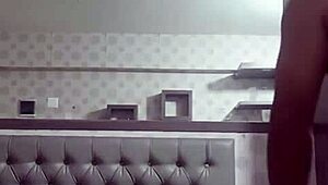 Selingkuh sama ibu sambung di kamar koss