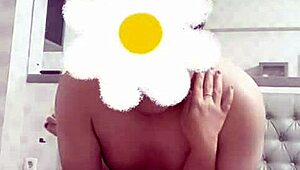 Selingkuh sama ibu sambung di kamar koss