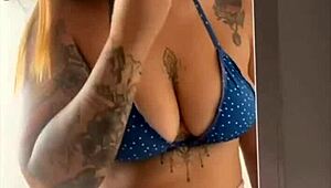 Gave My Pussy All Night and Woke Up Like This!