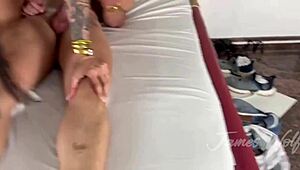 Gostosa Elisa Sanches ruft mich für heißen Fitness-Fick