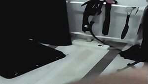 ก้มลงนะสาวร่าน ฉันตีตูดเจอหีแล้วเย็ดแรงๆ