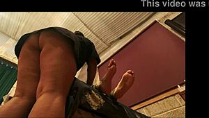 Servant gives foot massage using her area in this Colombian and Mexican fetish scene with Peruvian elements