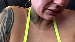 جاسوس شاطئي يكشف كيلوت ثونج قبل ركوب بنت في الهواء الطلق وقذف على طيز