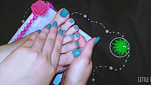 the beautiful teen experiences an intense foot massage leading to orgasm in homemade fetish session
