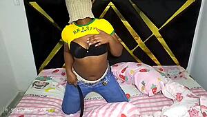 Horny Curvy Ebony Girl Masturbating Her Big Ass And Having Fun