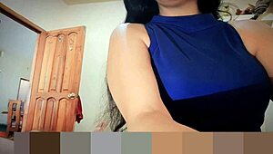 GirlsWay - Voyeuse aux gros seins Darcie Dolce chope sa bonne April ONeil en train de piquer et porter sa lingerie