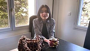 Λοιπόν, η Crystal τα δίνει όλα με Man�a σε καυτό ευρωπαϊκό FFM γαμήσι.