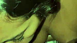 paguei BOQUETE no uber on the beach with big ass latina flashing her tits.