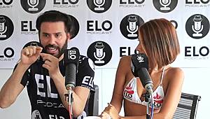 la hermosa modelo aisha cuenta como le gusta follar en una entrevista sucia con charla sucia