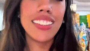 paguei BOQUETE no uber on the beach with big ass latina flashing her tits.