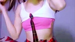 bonneyuwu - 3 06 charlando con mi padrastro, skirt lifting into sexy teen action 😘