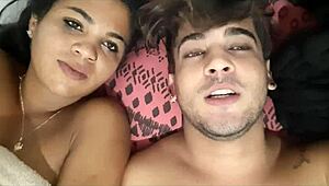 플라카엘과 어린 18+ 알레르키나 PJT X로 재미있는 시간