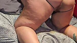 Halloween Strip With Nice Pussy Walls That Make U Wanna Cum!