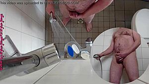 German Amateur Spreads Legs In Bathroom For Intense Fetish Pissing And Toe Play