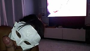 Hoje falei para ele senta que vou mamar gostoso no pau grande da boneca sexual