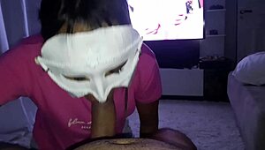 Hoje falei para ele senta que vou mamar gostoso no pau grande da boneca sexual