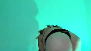 i love how vivi guedez, that busty milf, rides the machine with her natural tits bouncing wildly