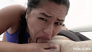 Destrozando La Garganta De La Sexy Colombiana Culona Lorena S