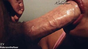 omg those beautiful lips are so cute and wet while teasing and sucking close up 😍