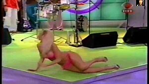 lady lu does a super positive striptease in her pink bikini, slowly undressing with that confident vibe 😊