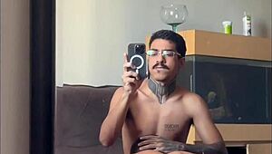 hey, why don't you see this passivo sarado giving his ass bareback to the hung negao in a brazilian setup?