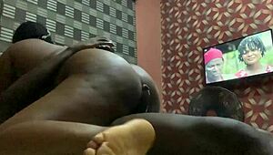 Girlfriend Gives Blowjob Before Riding Tanned Boyfriend's Cock With Her Big Ass