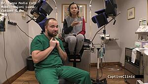 Пари за 18+ Kalani Luana - навежда се в каубойска дълбоко гърло догги с разтягане на путката и крясъци