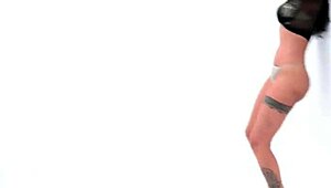 laura athens diva shows big ass and big tits as greek escort teen.