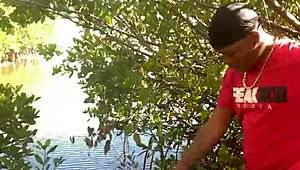 Exciting Quickie At The Beach!