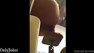 Maquina Sexual Moves Up and Down While Offering Narrow Ass for Huge Dildo Penetration