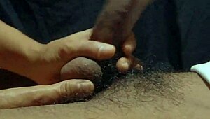 Teen GIRLFRIEND Gives HANDJOB To FRIEND Until CREAMPIE In HOMEMADE Video