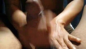 Teen GIRLFRIEND Gives HANDJOB To FRIEND Until CREAMPIE In HOMEMADE Video
