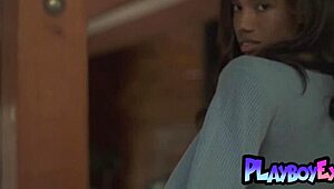 can you believe this smoking hot ebony ring babe brookliyn wren stripping down to show off her massive natural tits and shaved pussy