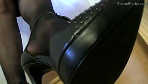 in the office, this bitch knelt down to lick the shoes thoroughly, savoring every moment of submission