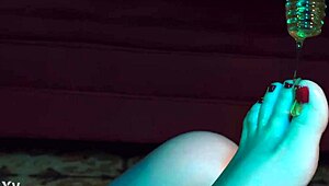 Do you love feet with that sweet honey taste in our hot bisexual session?