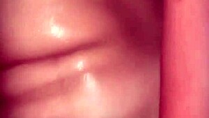 detonandome el culo en un jacuzzi con dildo grande