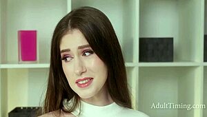 Защо стегнатото 18+ момиче кани двама мъже за двойно проникване с Ренато Франсис и Хот Пърл?