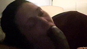 mommas mouth feels so good