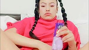 hey playful blue, masturbate that dildo deep and squirt hard for me uncensored