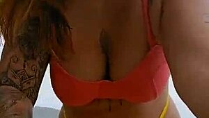 on the beach i'm just making up excuses to flash and show off my big pussy in this exhibitionist moment