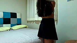 In this casting session, shy student Laura experiences her first oral encounter and ends with creampie without protection