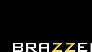 Who knew a couples massage could end with cum swapping and rimjobs like this?!