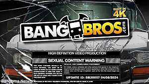 Bailey Blaze ukazuje horkou brunetku s malýma 18+ kozama